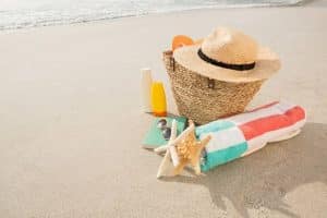 Accessoires de plage sur le sable, Podcast ES VIvaLing