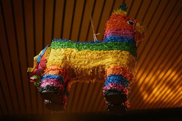 Piñatas,